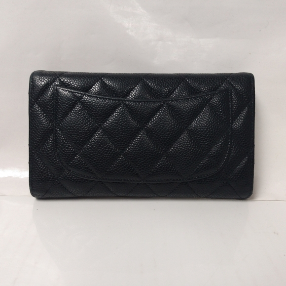 CHANEL Classic Flap Wallet - Picture 2 of 12